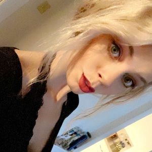 Meet your Posher, Amelia